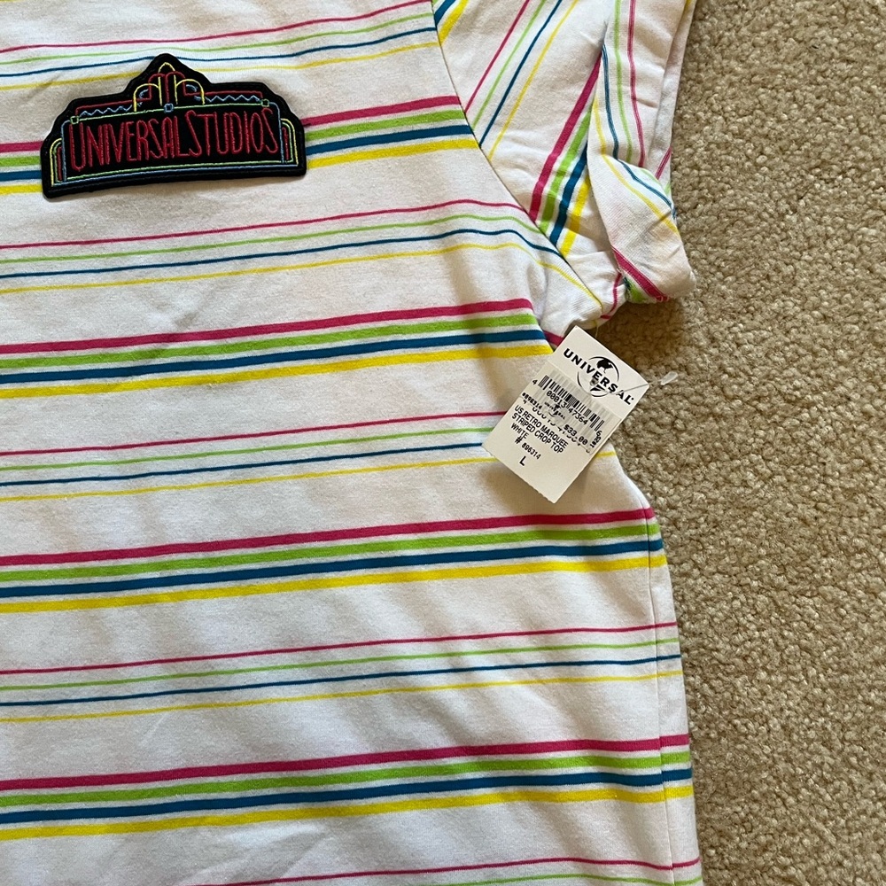 NWT Disney’s Universal Studios Cropped T-Shirt - Picture 3 of 5